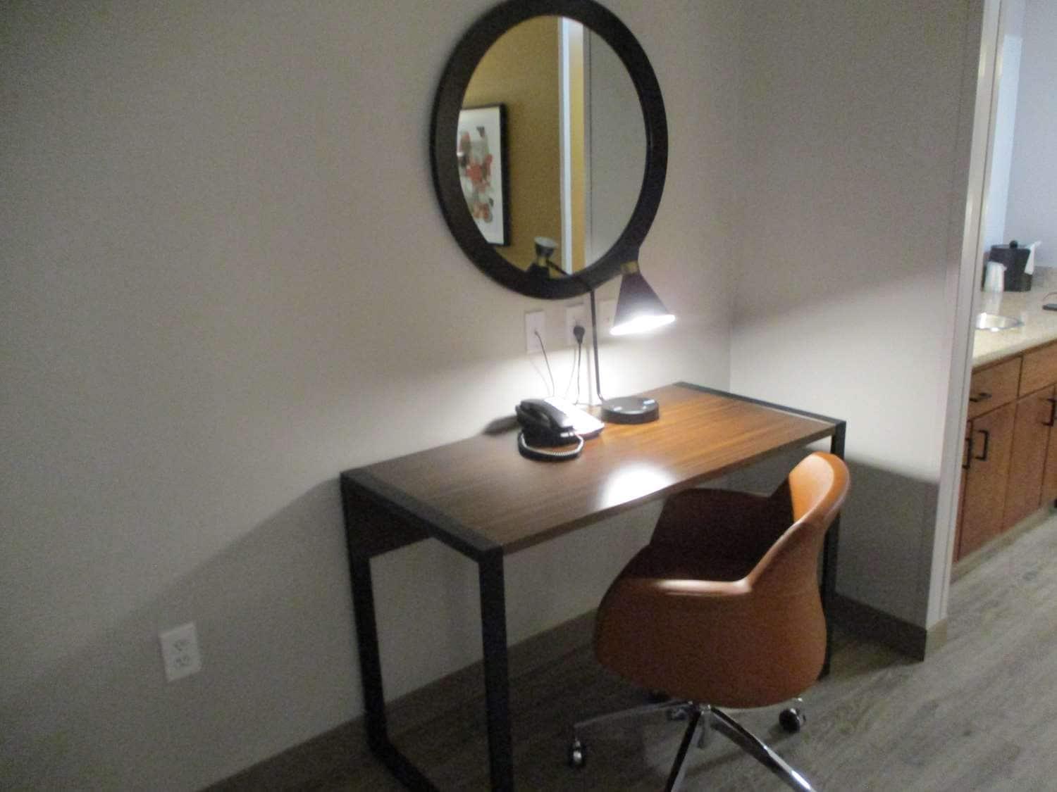 Best Western Plus Riata Brownwood Exterior photo