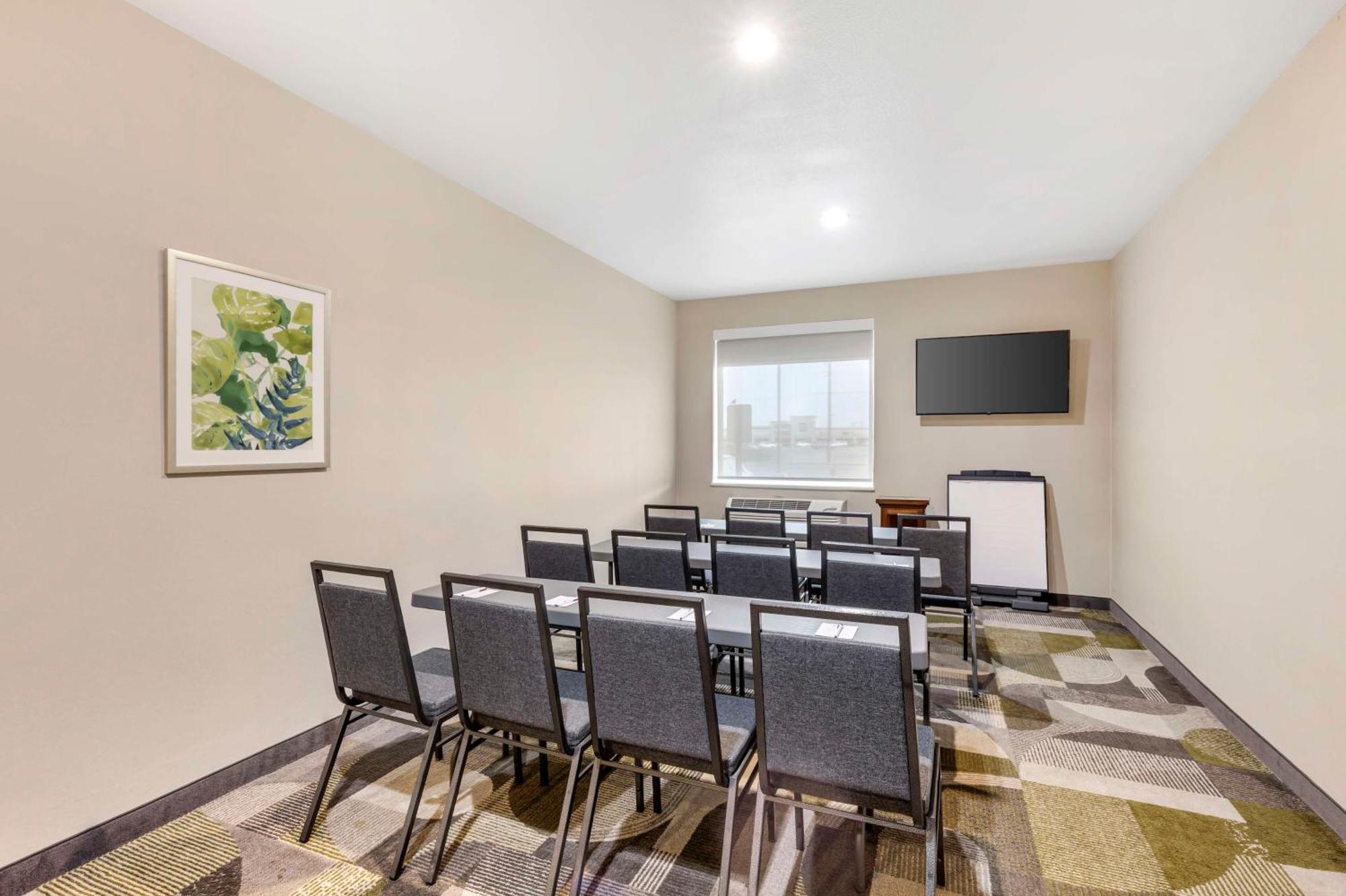 Best Western Plus Riata Brownwood Exterior photo
